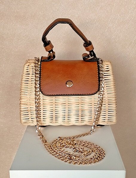 Mini borsa in rattan con tracolla