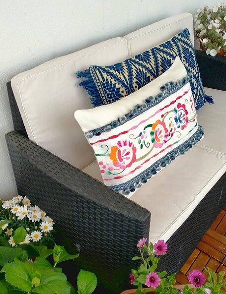 Otomi Pillow