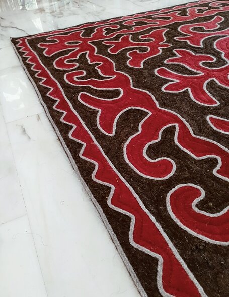 Felt rug